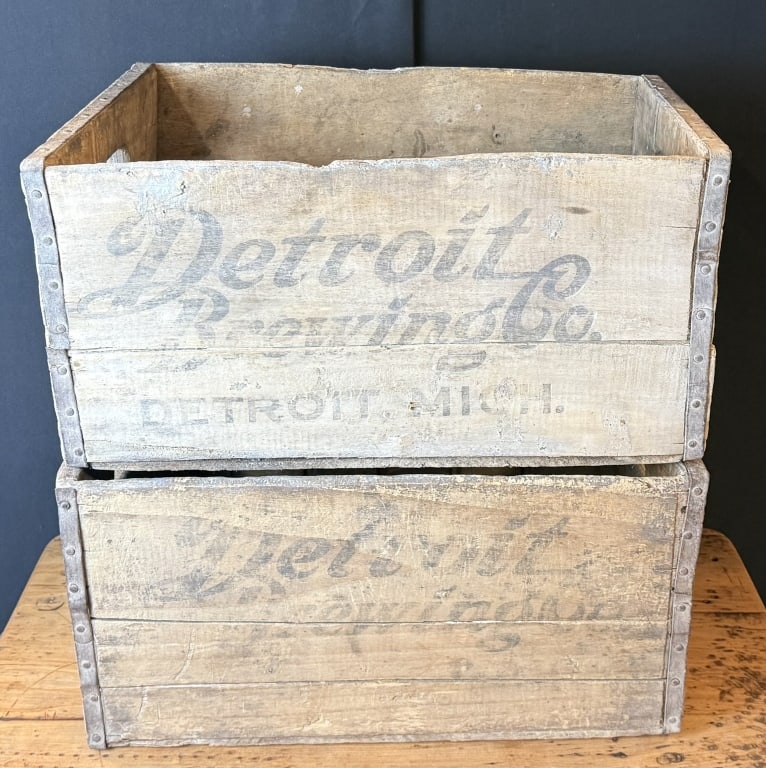 Pair Detroit Brewing Co Old Bru Fine Lager Crate: There is an opportunity very rare pair of early 1920s Detroit brewing company old bru fine lager Beer original shipping crates. Stenciling is still great throughout. Some lightweight fading and