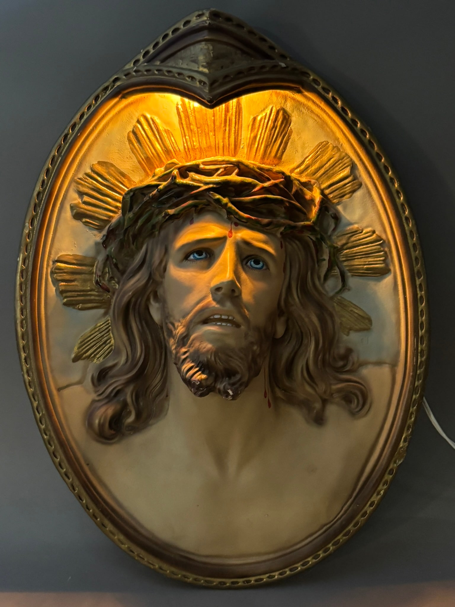 Antique Lighted Jesus Christ 2' Chalkware Wall Plaque: 24" tall roughly. Works great as shown.