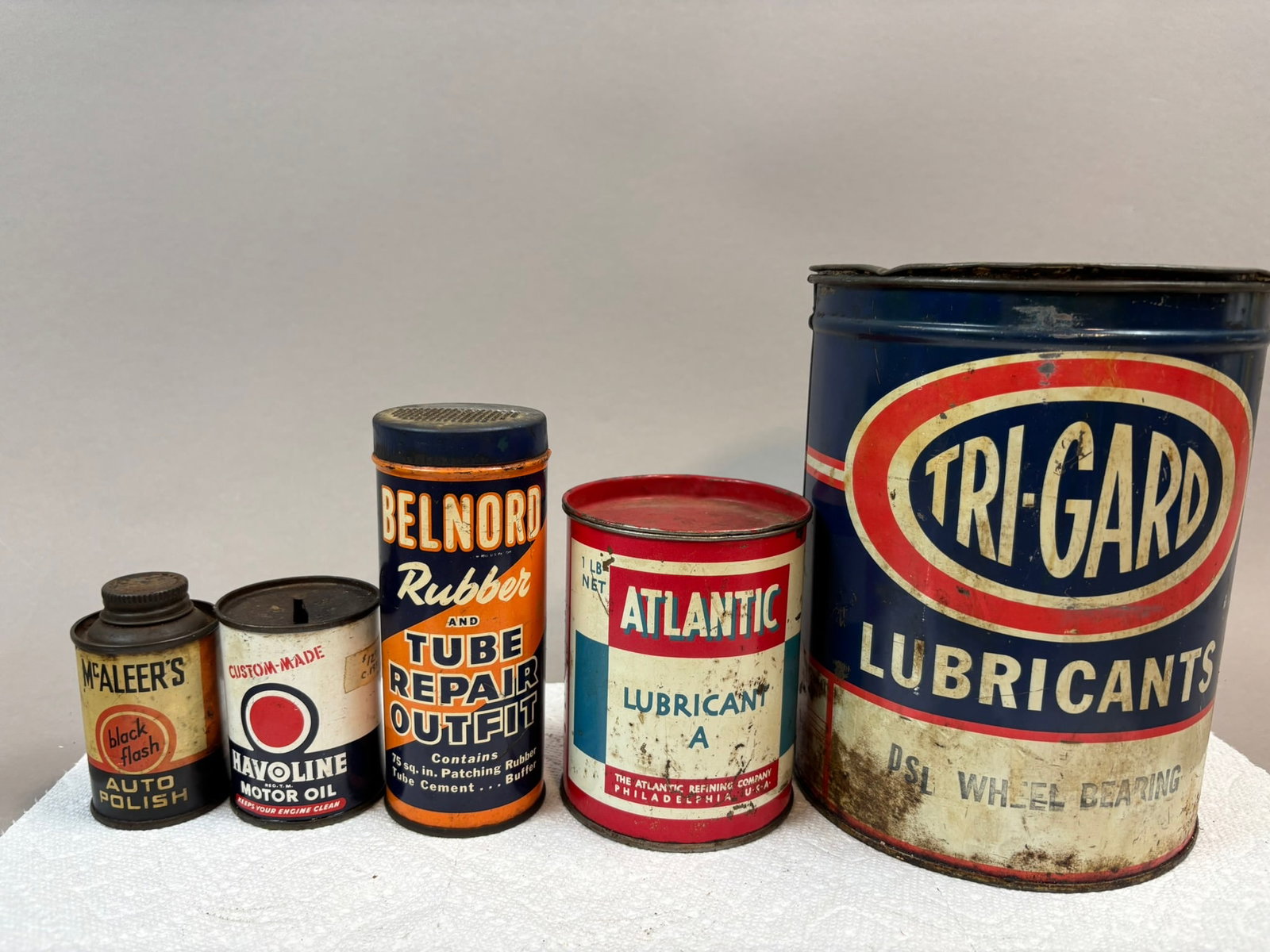 Lot 5 Original Cans Tri Gard Atlantic Grease Bel Nord Tube: See all photos.