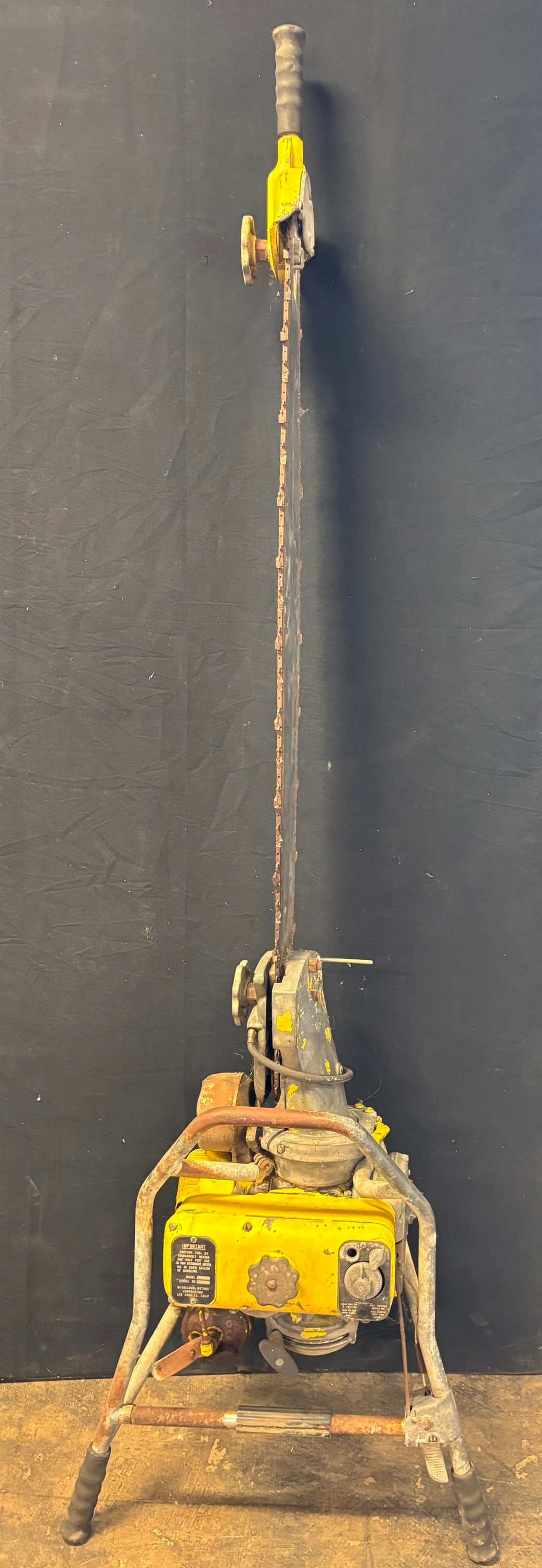 McCulloch Motors Model 549 2 Man 79" Original Chainsaw Saw (1 of 19)