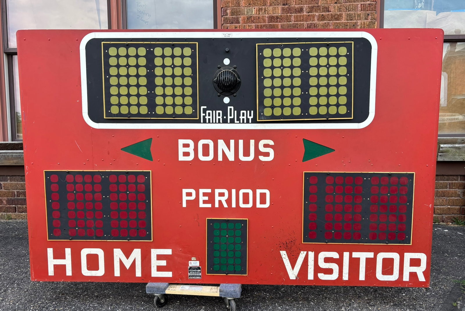 FAIR PLAY Original Home Visitor Scoreboard w/ Controller (1 of 19)
