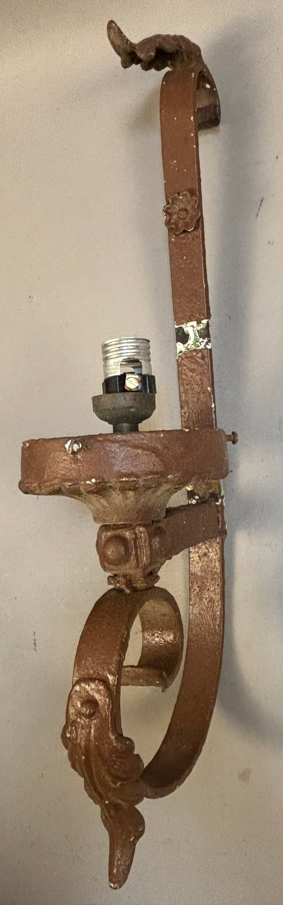 Antique Wrought Iron & Cast Metal Wall Sconce: Measurements in photos PLEASE NOTE WE OFFER IN HOUSE SHIPPING & HAVE BIDDING AVAILABLE ON OUR OWN WEBSITE! If you win on LIVE AUCTIONEERS, please click "SELF ARRANGED SHIPPING" and keep on the