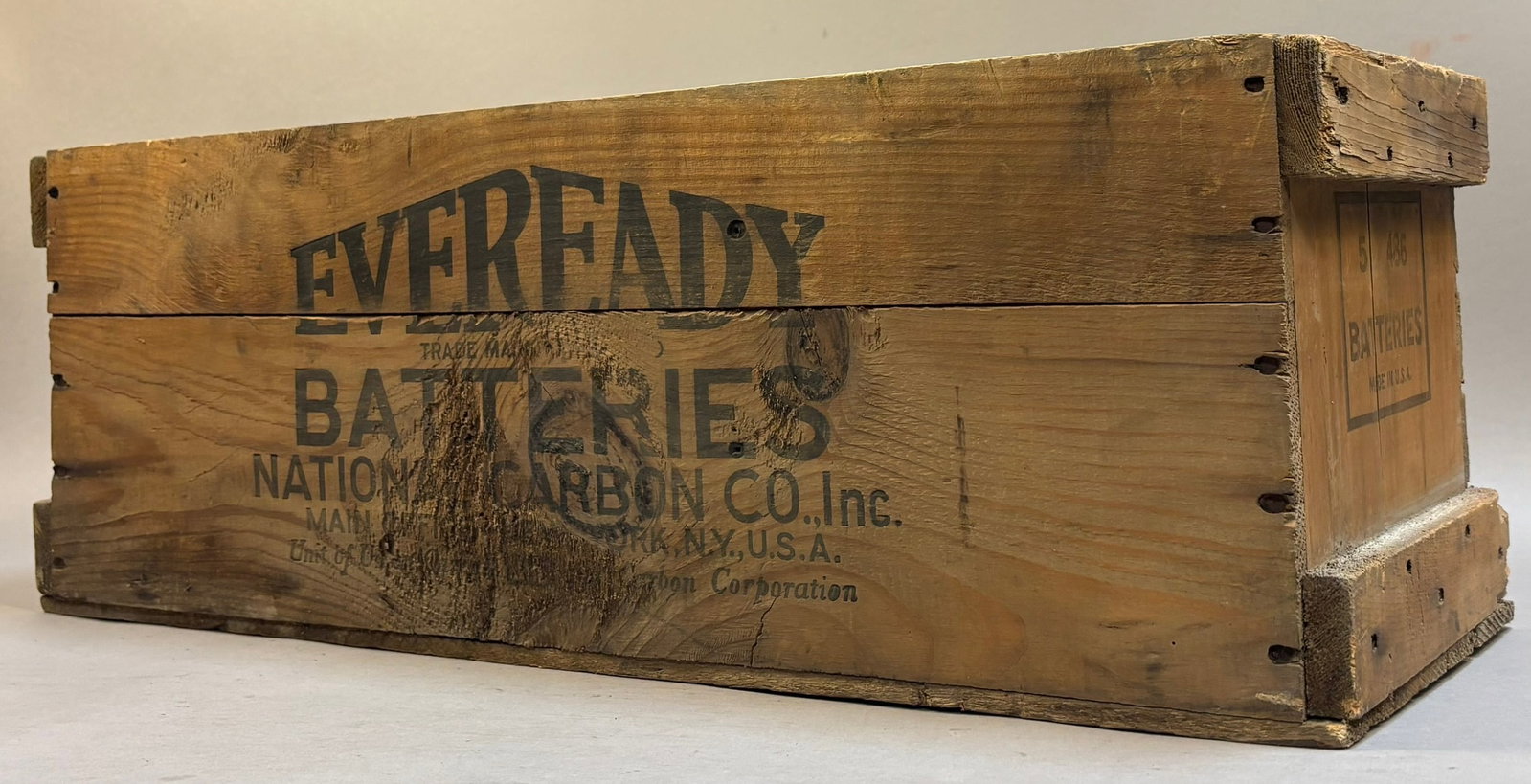 EverReady Batteries New York Wooden Crate Box: Measurements in photos PLEASE NOTE WE OFFER IN HOUSE SHIPPING & HAVE BIDDING AVAILABLE ON OUR OWN WEBSITE! If you win on LIVE AUCTIONEERS, please click "SELF ARRANGED SHIPPING" and keep on the