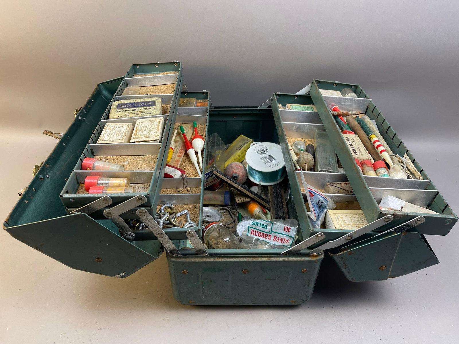 Vintage Fishing Tackle Box with Assortment Lures: Measurements in photos PLEASE NOTE WE OFFER IN HOUSE SHIPPING & HAVE BIDDING AVAILABLE ON OUR OWN WEBSITE! If you win on LIVE AUCTIONEERS, please click "SELF ARRANGED SHIPPING" and keep on the