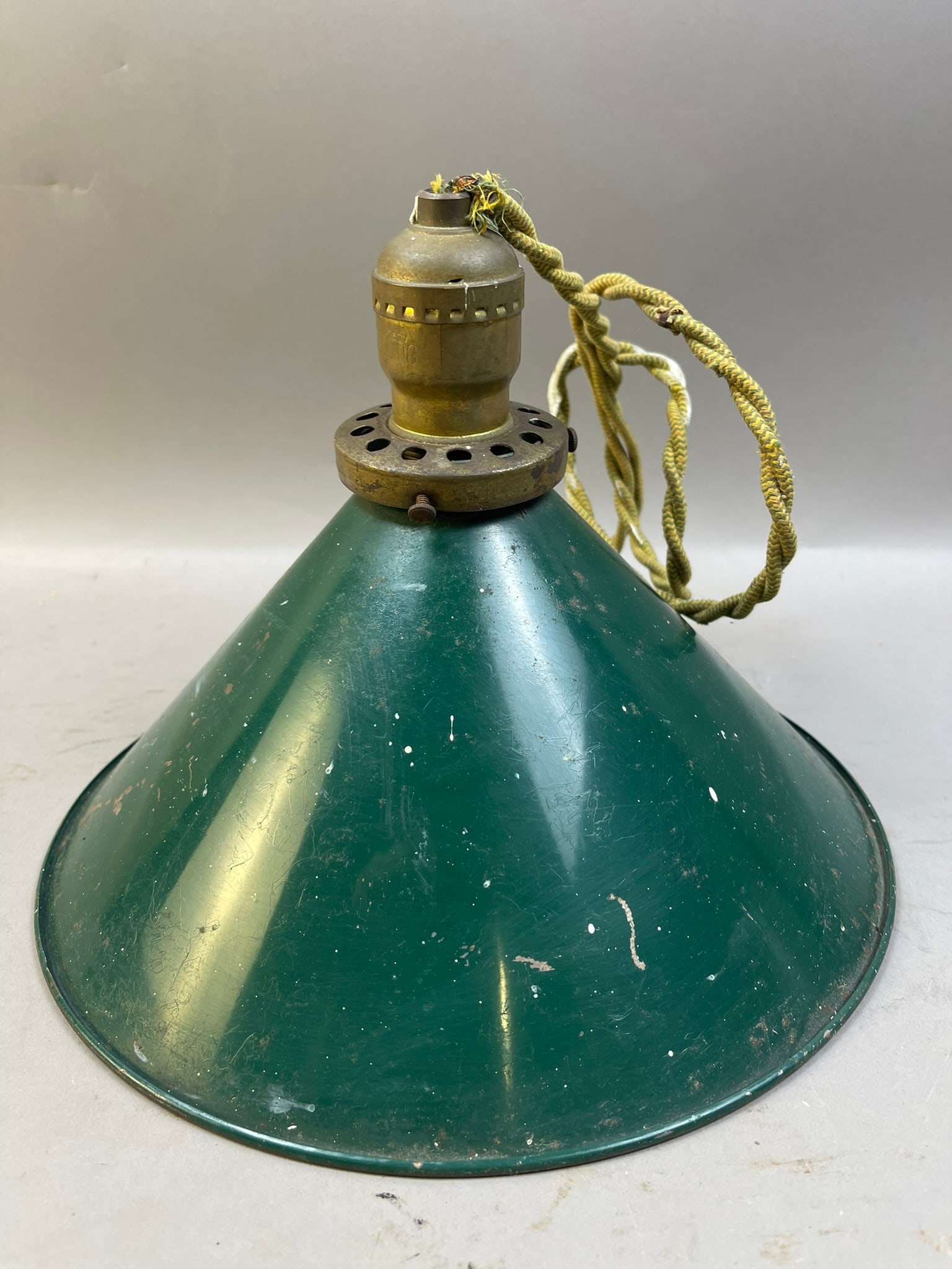 Antique Green Pull Lamp with Plug - 4