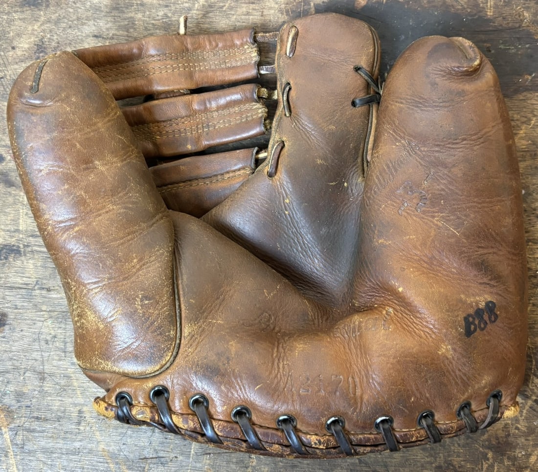 Wilson A2120 3 Finger Ball Hawk RHT Baseball Glove: Ink on wrist strap and on front right as shown.
