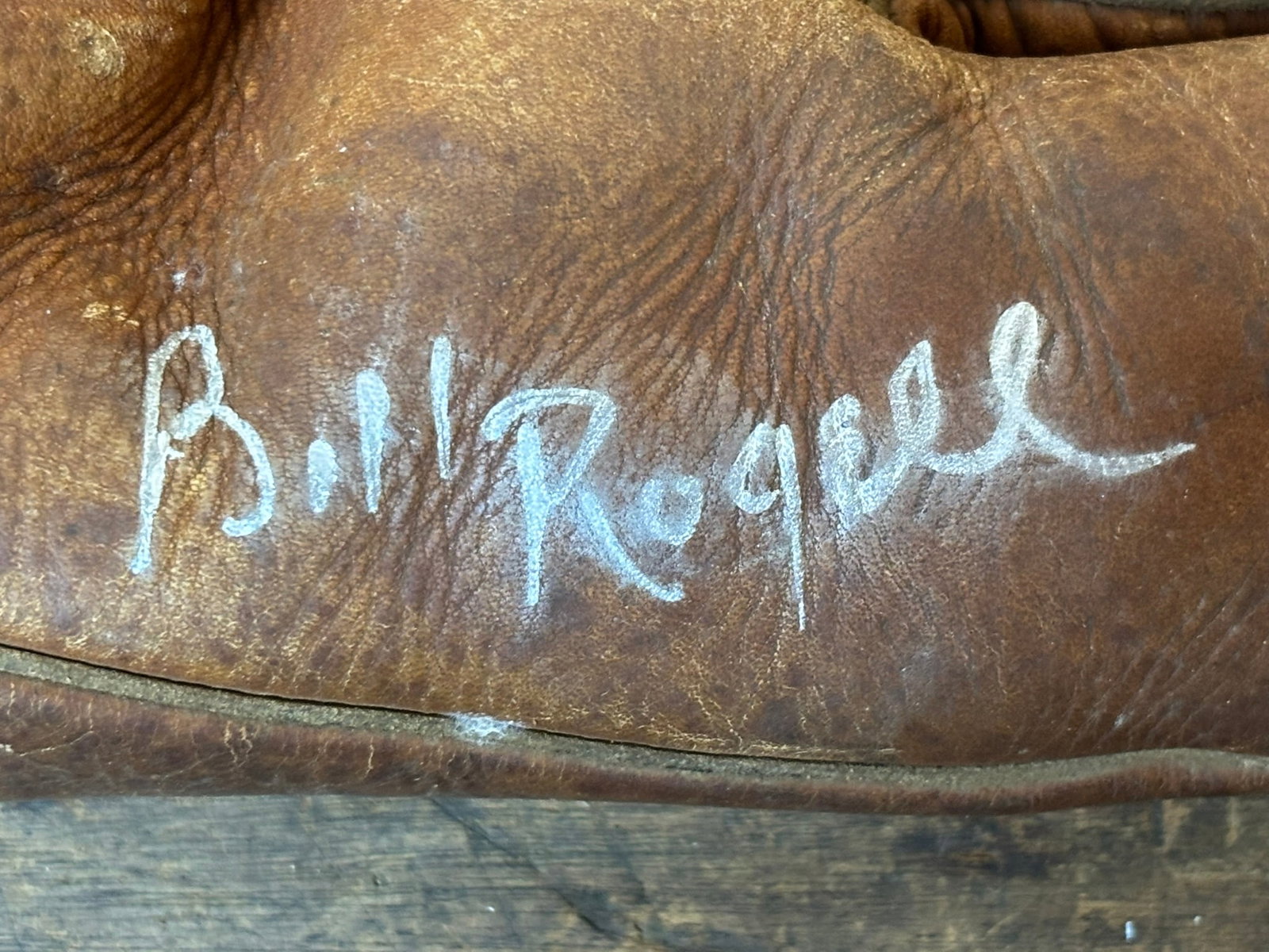 Detroit Tigers Bill Roggell Signed Baseball Mitt: Great original mitt signed by Roggell.