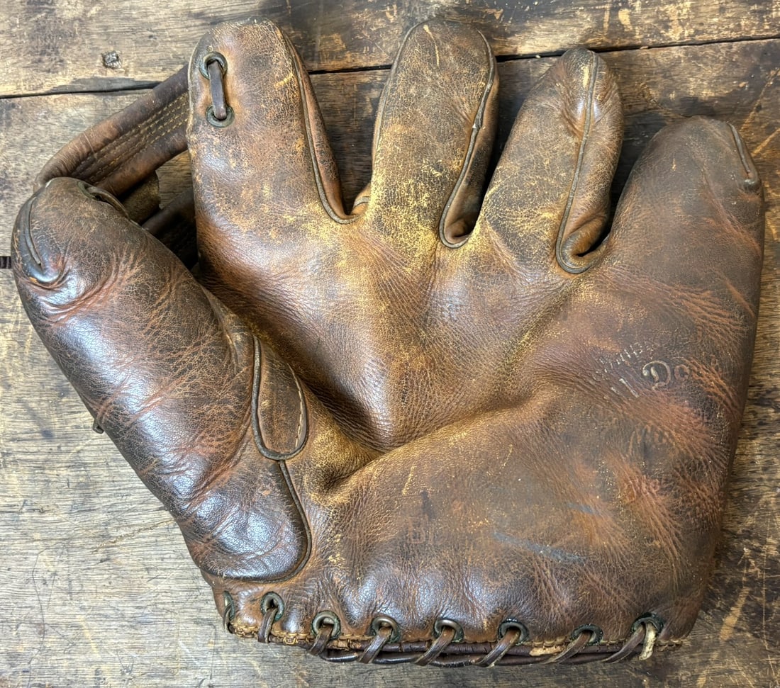 Rawlings Bill Doak Improved 5BD Baseball Mitt: Great original glove. See all photos.