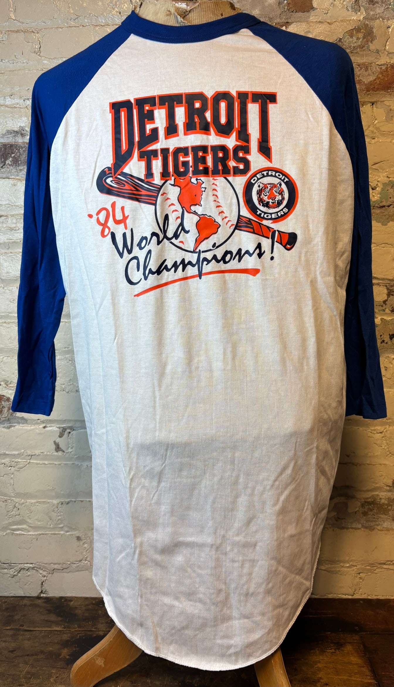 '84 Detroit Tigers World Champion 3/4 Sleeve Shirt: Nice original 3/4 t-shirt by Sport-T by Stedman 50% poly 50% cotton XL size 46.