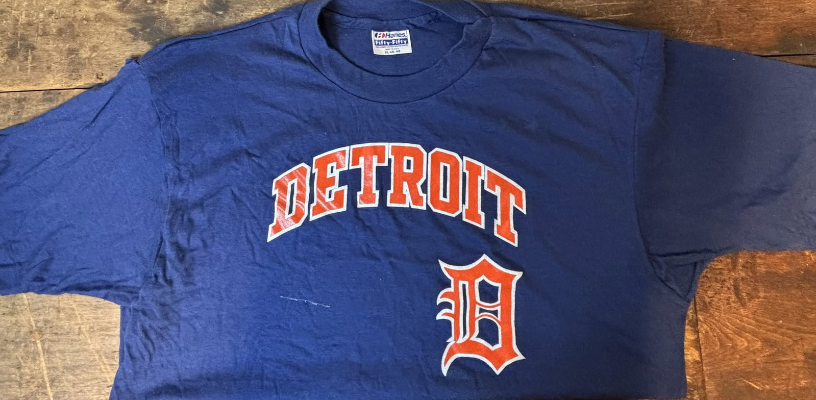 Detroit Tigers Hanes 1980s XL Original T-Shirt: Great original Fifty-Fifty Hanes XL T-Shirt.