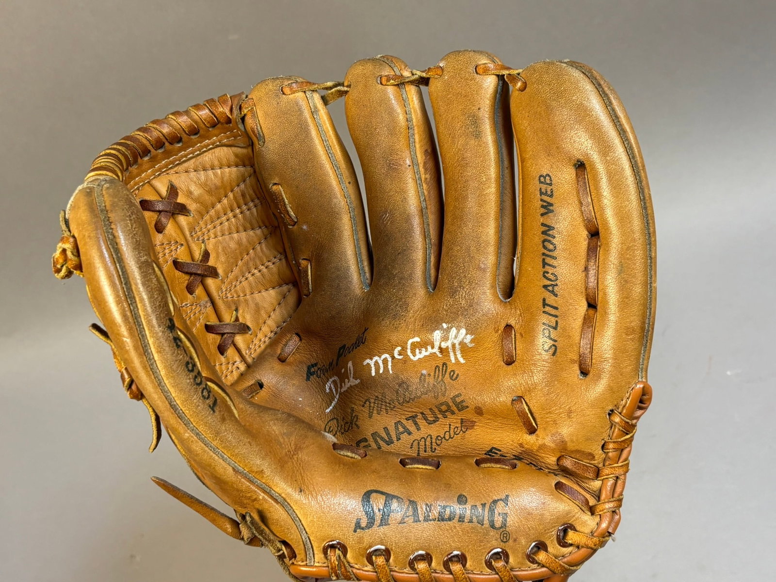 Dick McAuliffe Signed Spalding Player Model Glove - 5