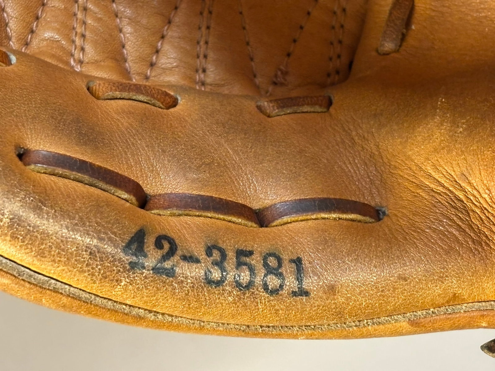 Dick McAuliffe Signed Spalding Player Model Glove - 6