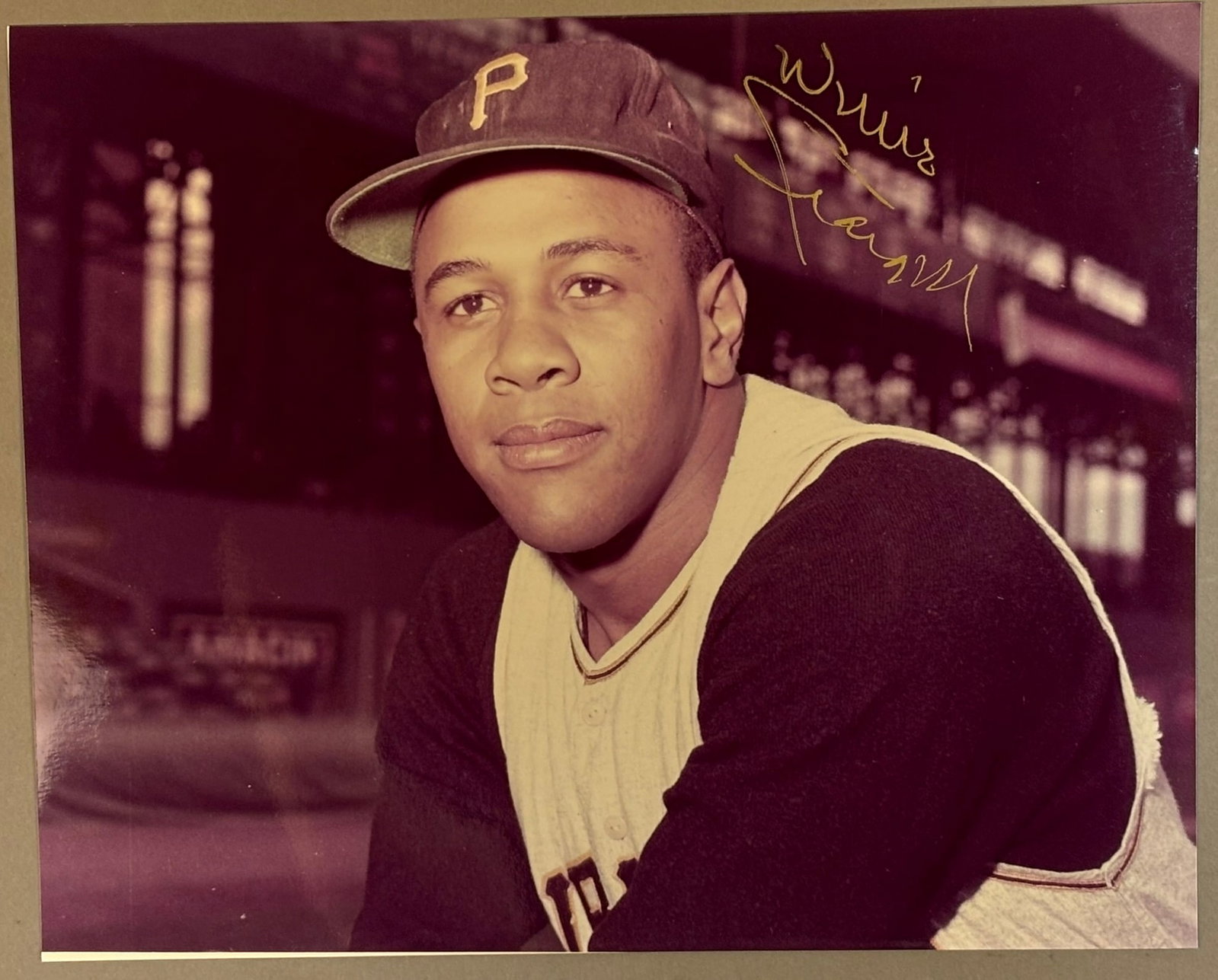 Pittsburgh Pirates Willie Stargell Signed 8x10 HOF: Great original signed 8x10