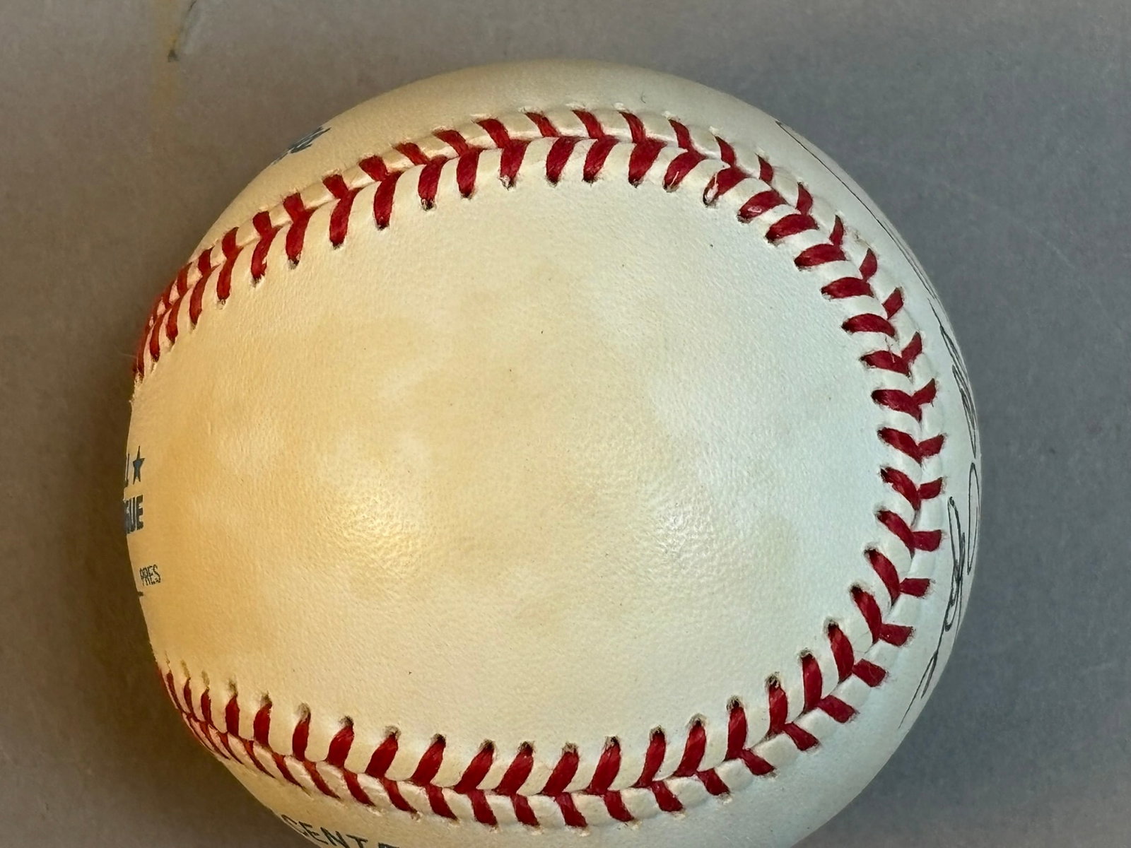 Pete Rose Single Signed Rawlings OAL Baseball - 10