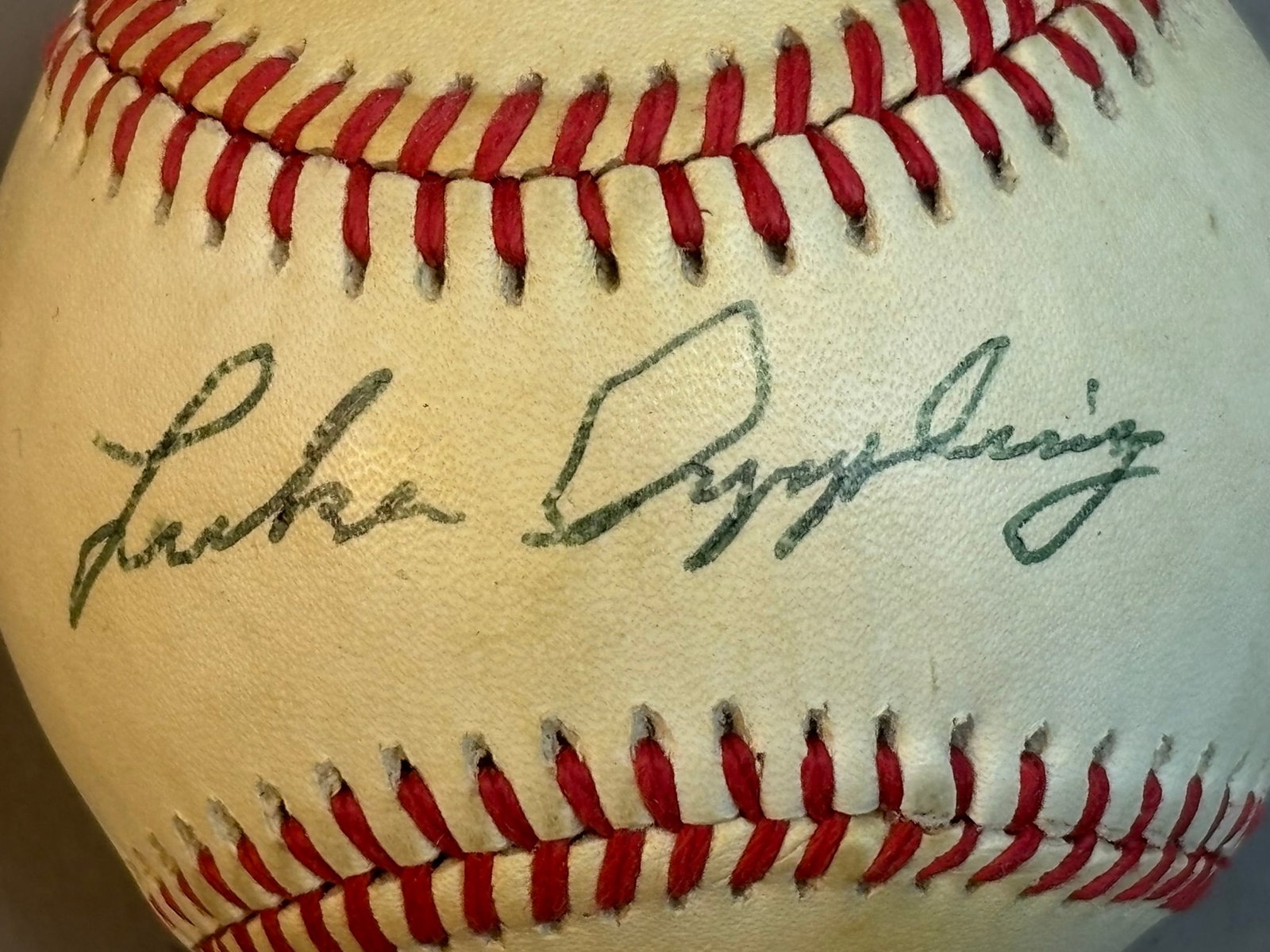 Luke Appling Single Signed Rawlings OAL Baseball: Strong signature on a Rawlings ball with a worth box for protection.