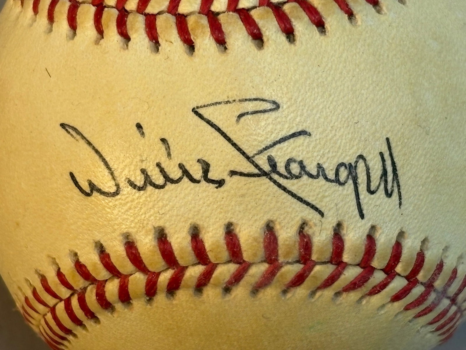 Willie Stargell Single Signed Rawlings ONL Ball: Great original Rawlings baseball with original Feeney box.