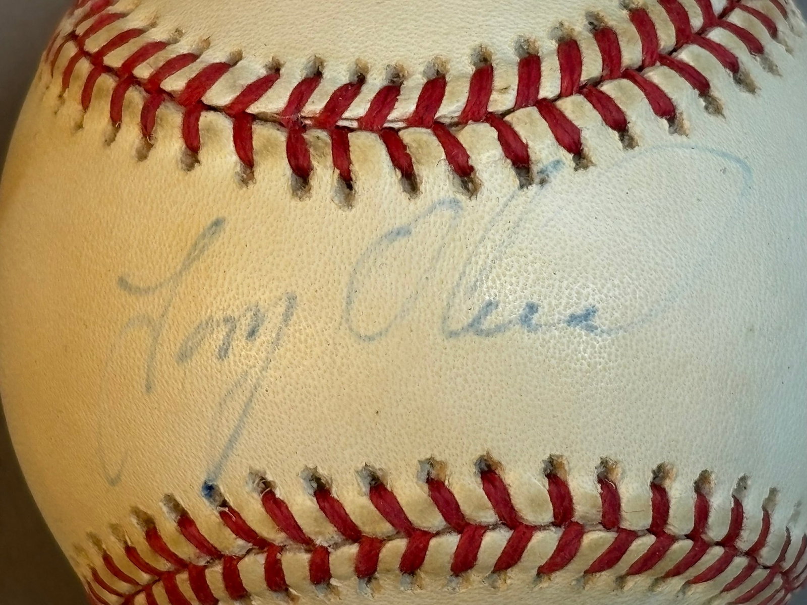 Tony Oliva Single Signed Rawlings OAL Baseball: Great original single signed basebll w/ Rawlings box.