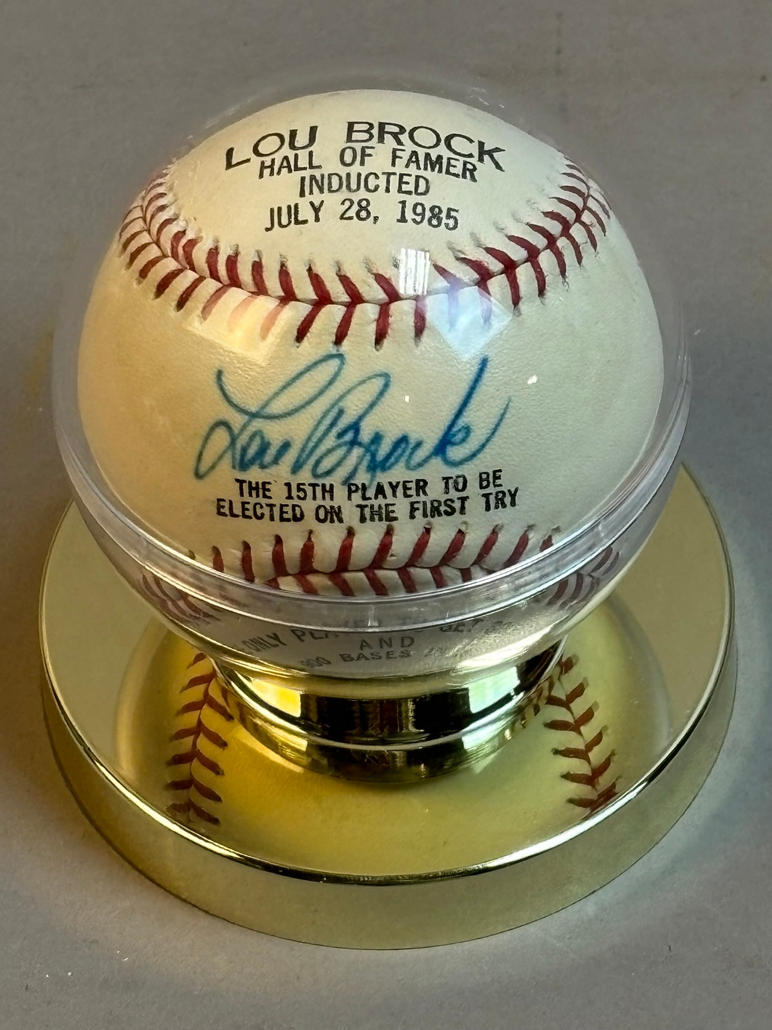 Lou Brock Single Signed HOF 1985 Inductee Baseball: Great original Brock signed ball.