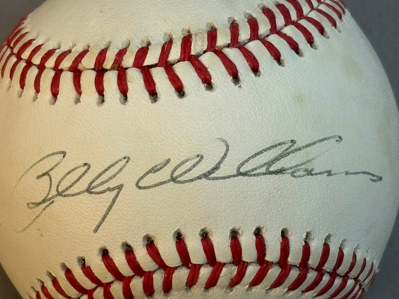 Billy Williams Single Signed ONL Rawlings Baseball: Great original single signed baseball.