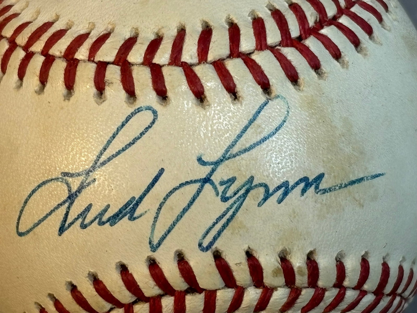 Fred Lynn Single Signed Rawlings OAL Baseball: Great strong single signed ball.