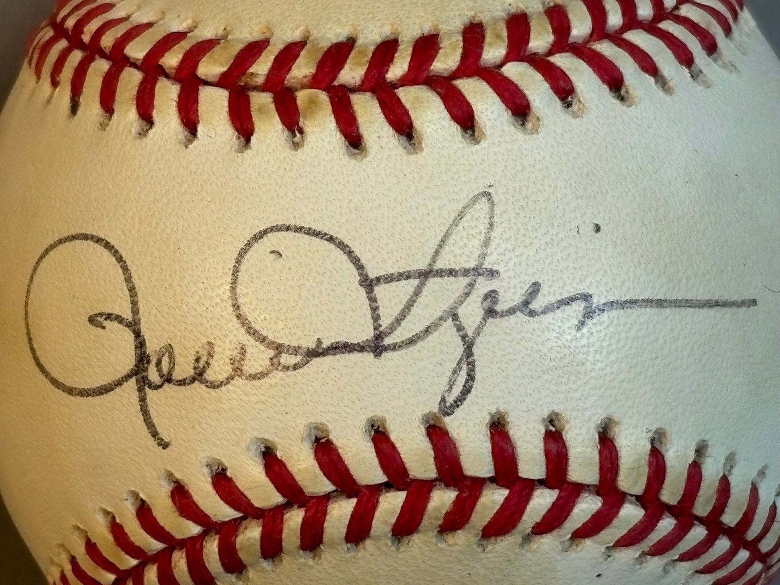 Rollie Fingers Signed Rawlings ONL Baseball: Great original Rollie signed ball.