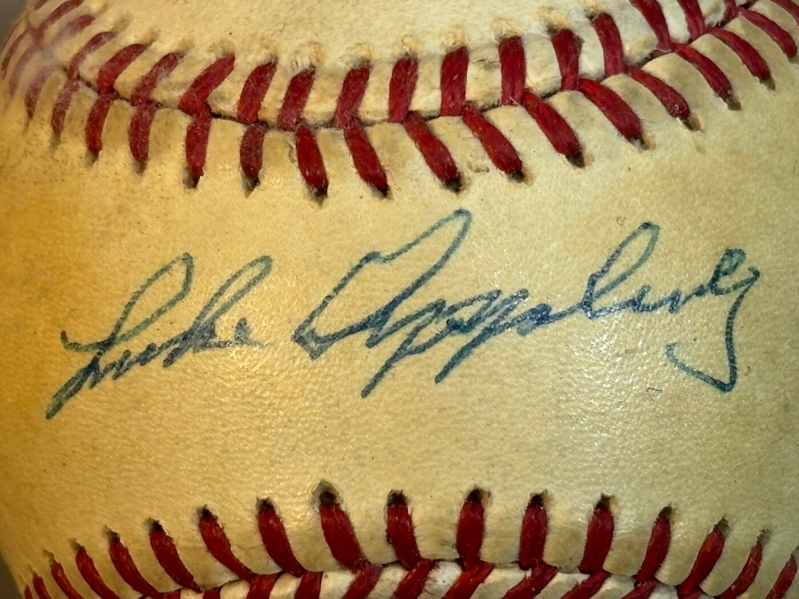 Luke Appling Rawlings ONL Signed Baseball RO-N: Great original Luke Appling signed baseball.
