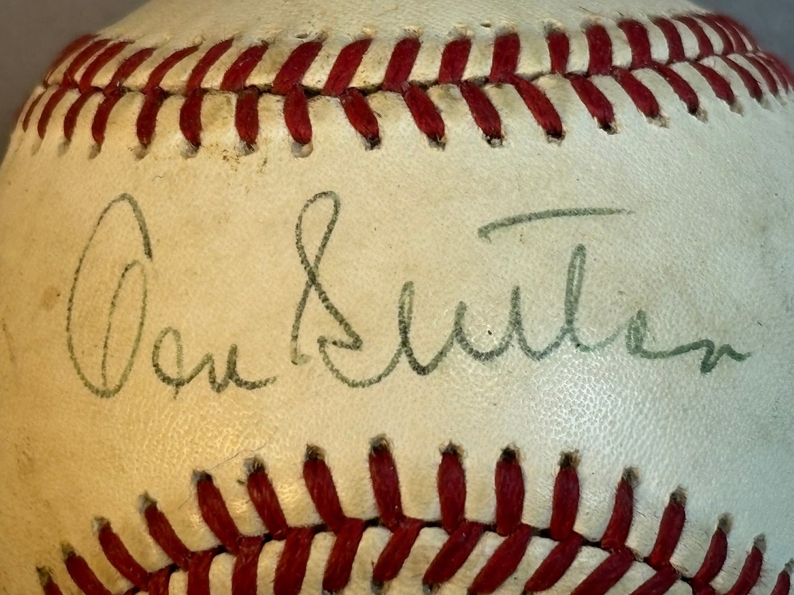 Don Sutton Single Signed Rawlings ONL Baseball: Great original ONL ball signed by Sutton.