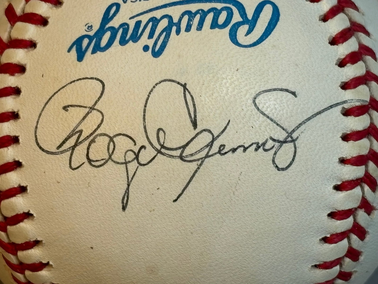 Roger Clemens Single Signed Rawlings Haiti Ball: Great original Clemens single signed. Strong bold signature.