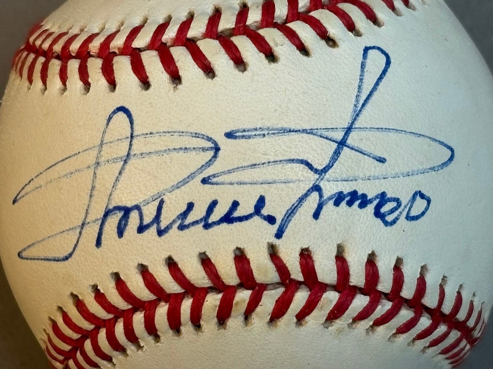 Minnie Minosa Single Signed Rawlings OAL Baseball: Great original single signed ball.
