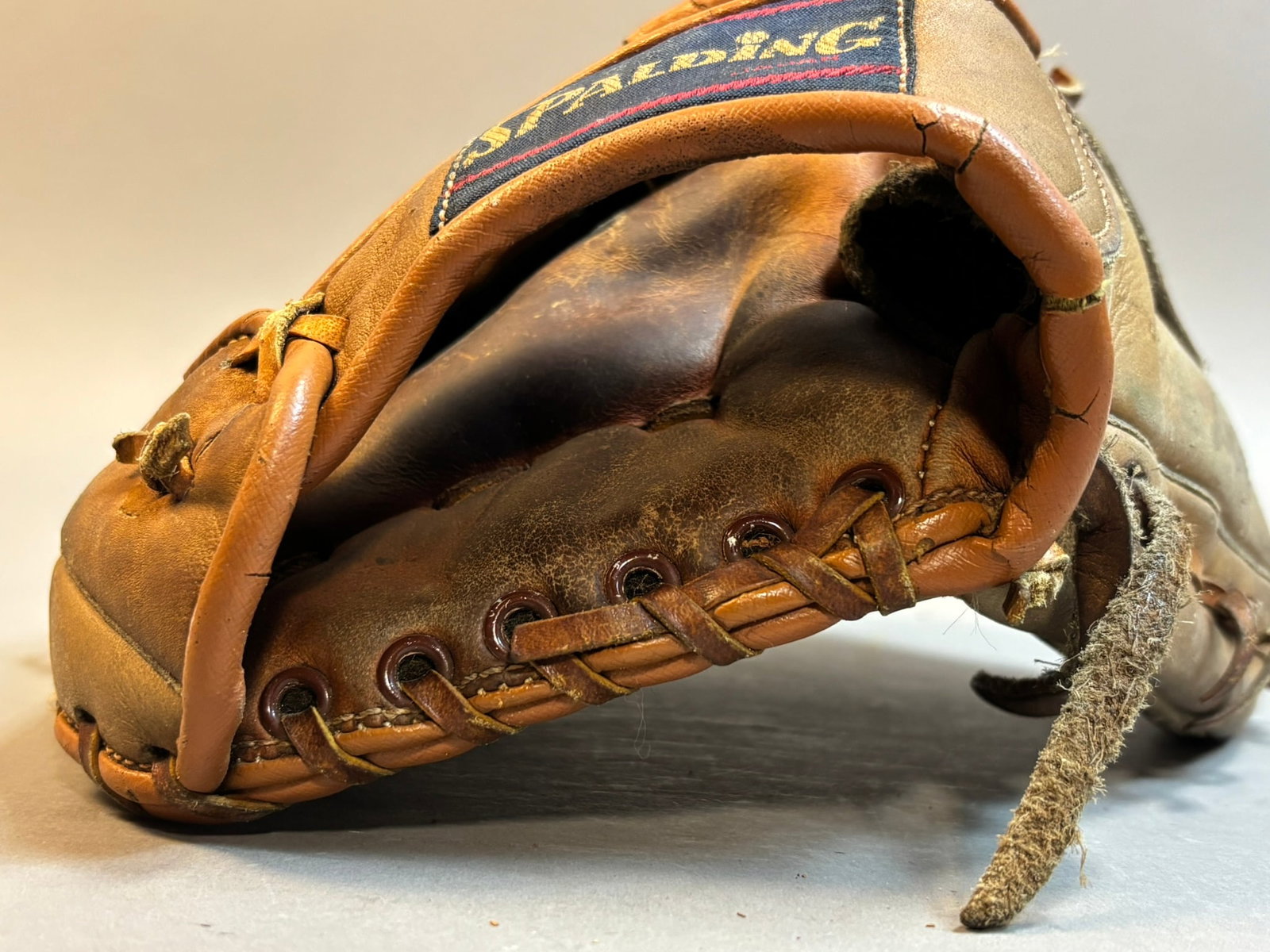 Dick McAuliffe Spalding Model Signed Baseball Mitt - 10