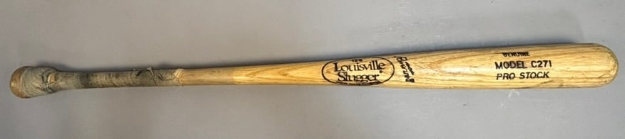 H&B Model C271 Pro Stock 34" 31.5oz Game Used Bat: T.M. L.V. Rc written on the knob. 34", 31.6 ounce.