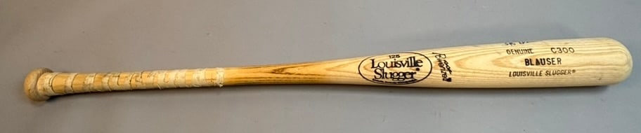 Jeff Blauser Game Used C300 & Signed Baseball Bat: Great original Blauser bat. 34" long x 33.1 ounces