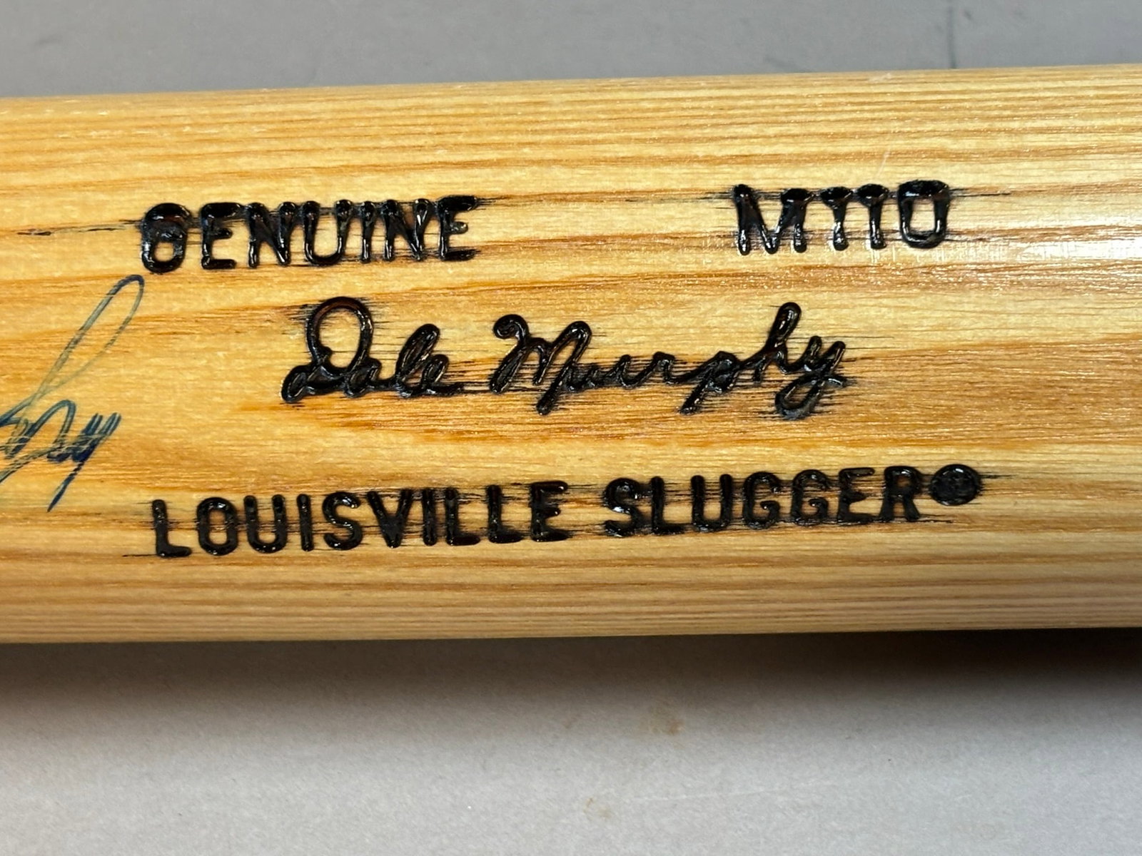 Dale Murphy Genuine M110 Pro Model Signed Bat - 3