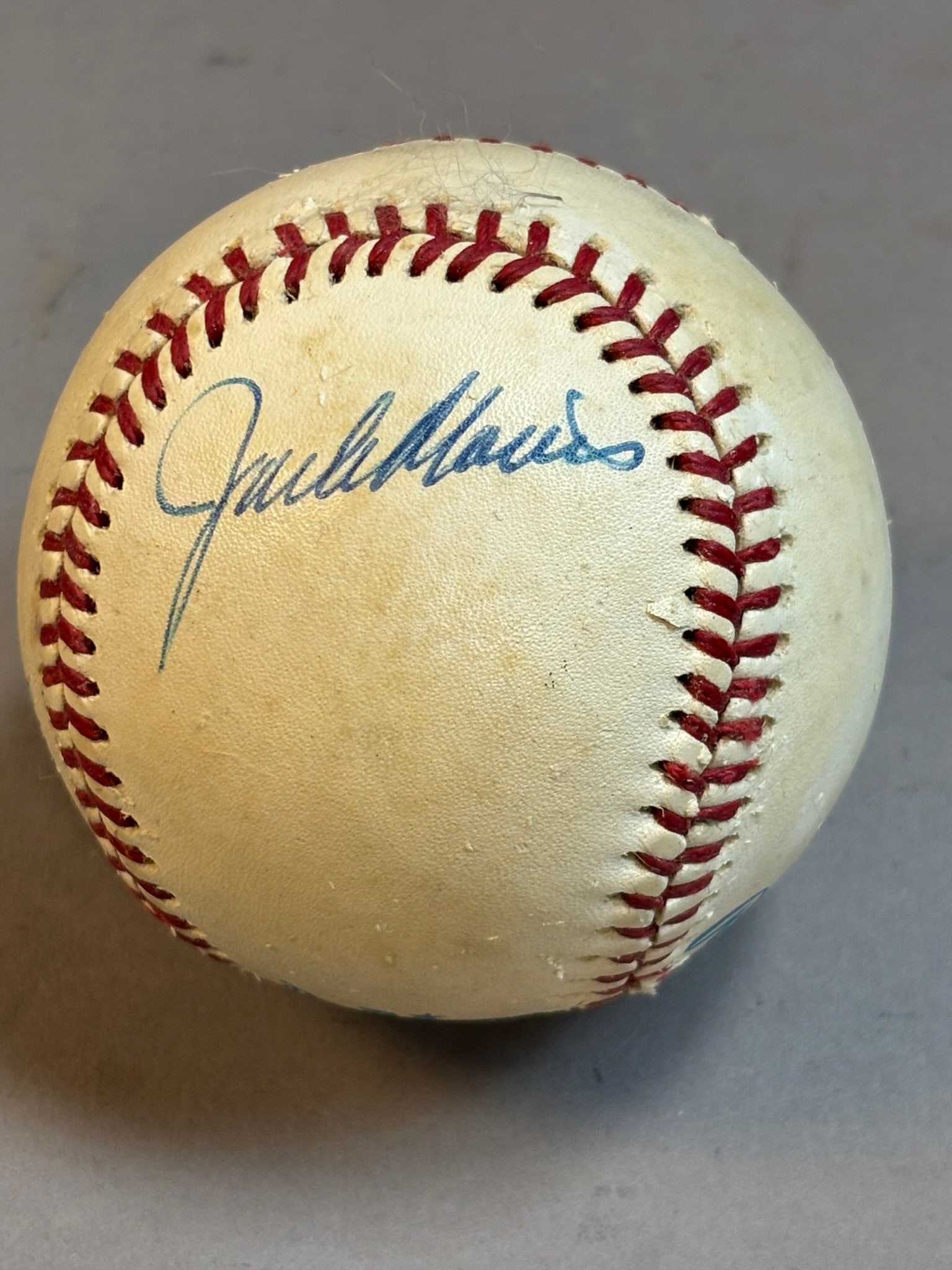 Jack Morris Single Signed Game Brown Baseball: PLEASE SEE ALL PHOTOS AND USE THEM AS A BETTER IDEA ON DESCRIPTION! ASK ANY QUESTIONS! PLEASE NOTE WE OFFER IN HOUSE SHIPPING & HAVE BIDDING AVAILABLE ON OUR OWN WEBSITE! If you win on LIVE AUCTIONEER