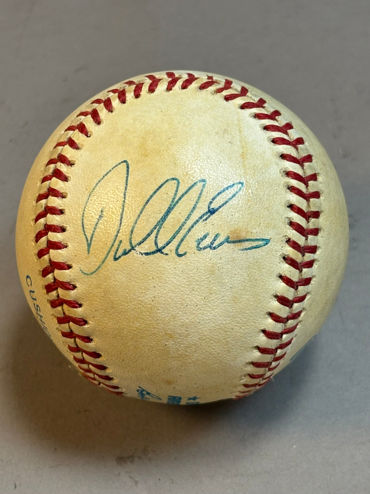 Darrell Evans Single Signed Rawlings Brown Ball: PLEASE SEE ALL PHOTOS AND USE THEM AS A BETTER IDEA ON DESCRIPTION! ASK ANY QUESTIONS! PLEASE NOTE WE OFFER IN HOUSE SHIPPING & HAVE BIDDING AVAILABLE ON OUR OWN WEBSITE! If you win on LIVE