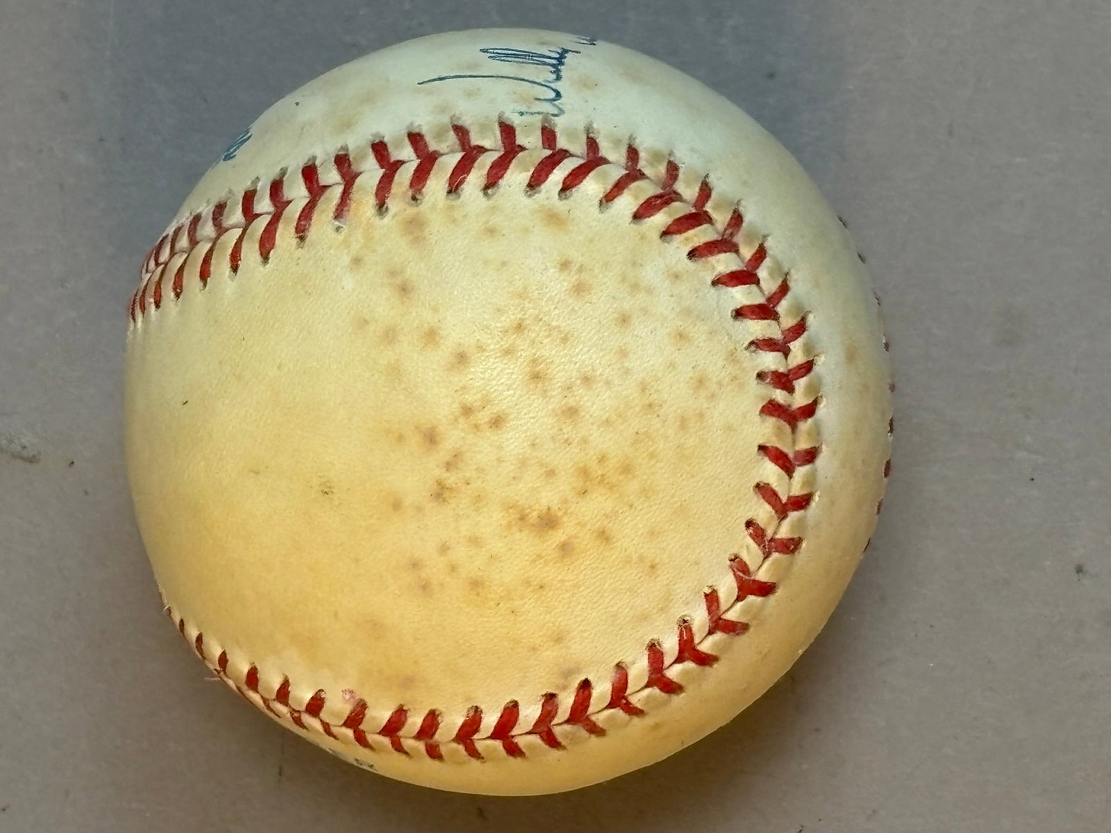 Willie Wilson Single Signed Rawlings Brown Ball - 5