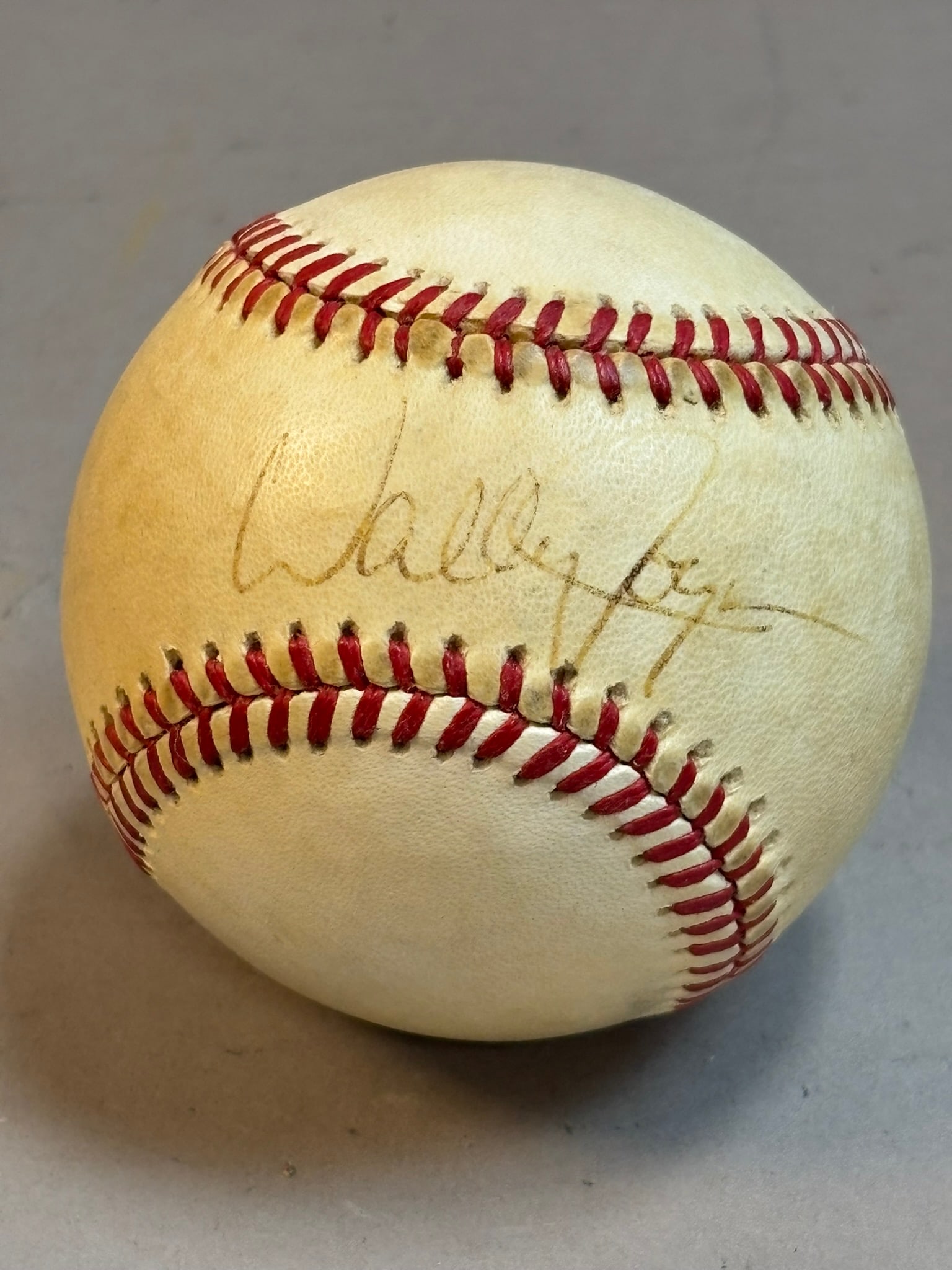 Wally Joyner Brown Rawlings Haiti Signed Baseball: PLEASE SEE ALL PHOTOS AND USE THEM AS A BETTER IDEA ON DESCRIPTION! ASK ANY QUESTIONS! PLEASE NOTE WE OFFER IN HOUSE SHIPPING & HAVE BIDDING AVAILABLE ON OUR OWN WEBSITE! If you win on LIVE