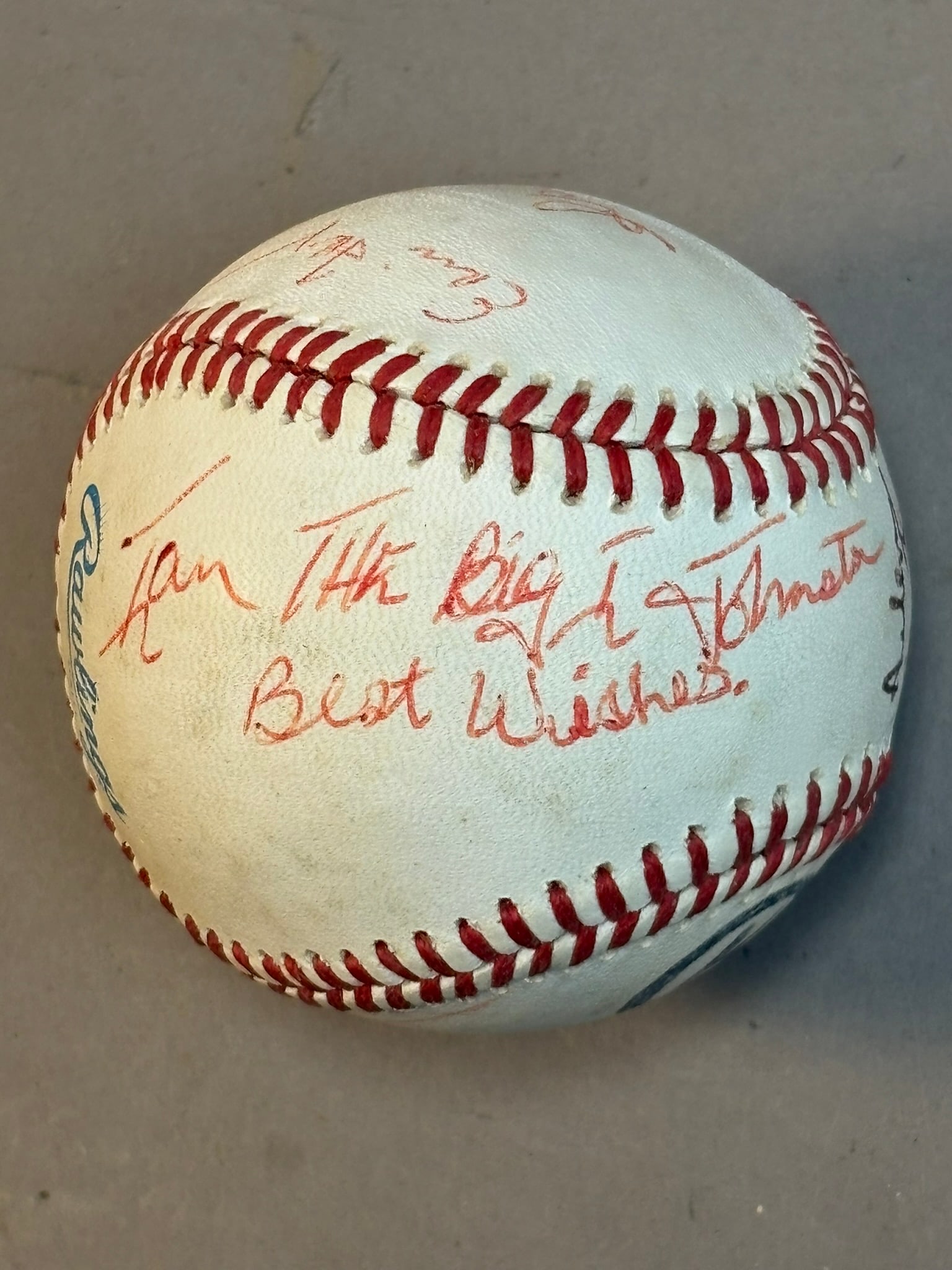 VINTAGE UNKNOWN TEAM SIGNED BASEBALL - 9