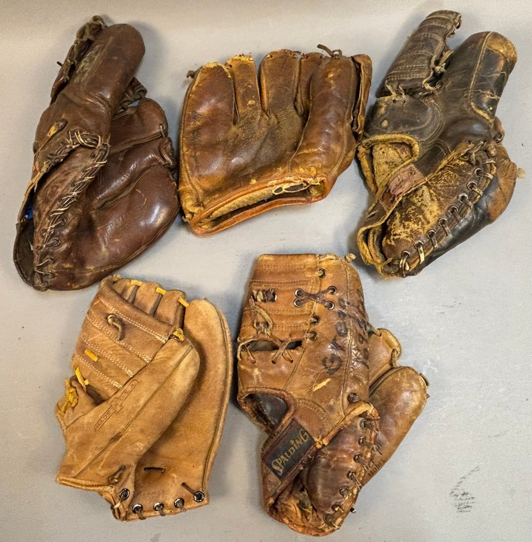 5 RAWLINGS SPALDING MCGREGOR MARIS BASEBALL GLOVES: GLOVES PLEASE SEE ALL PHOTOS AND USE THEM AS A BETTER IDEA ON DESCRIPTION! ASK ANY QUESTIONS! PLEASE NOTE WE OFFER IN HOUSE SHIPPING & HAVE BIDDING AVAILABLE ON OUR OWN WEBSITE! If you win on LIVE