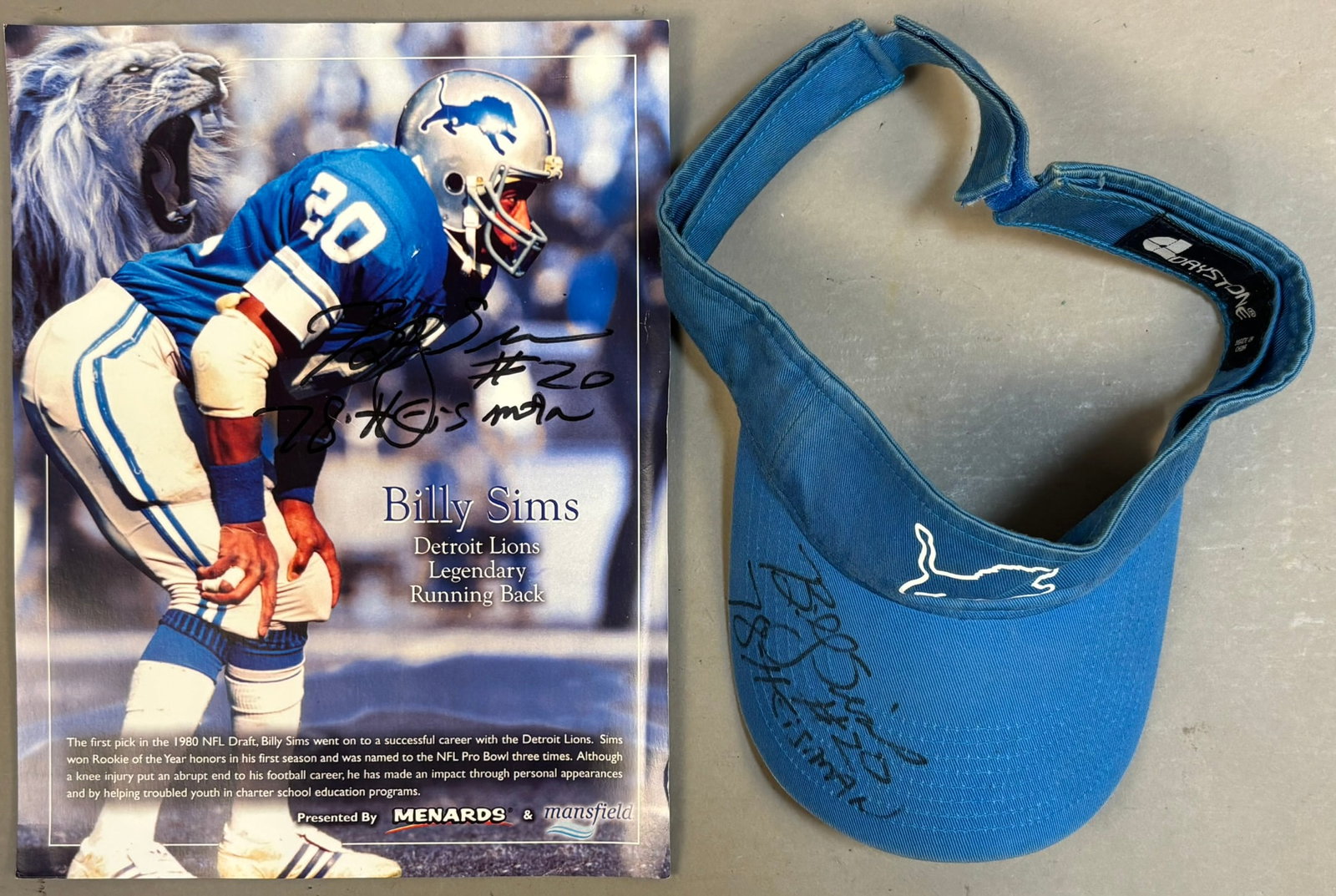 Billy Sims Detroit Lions Football Photo & Visor: PLEASE SEE ALL PHOTOS AND USE THEM AS A BETTER IDEA ON DESCRIPTION! ASK ANY QUESTIONS! PLEASE NOTE WE OFFER IN HOUSE SHIPPING & HAVE BIDDING AVAILABLE ON OUR OWN WEBSITE! If you win on LIVE