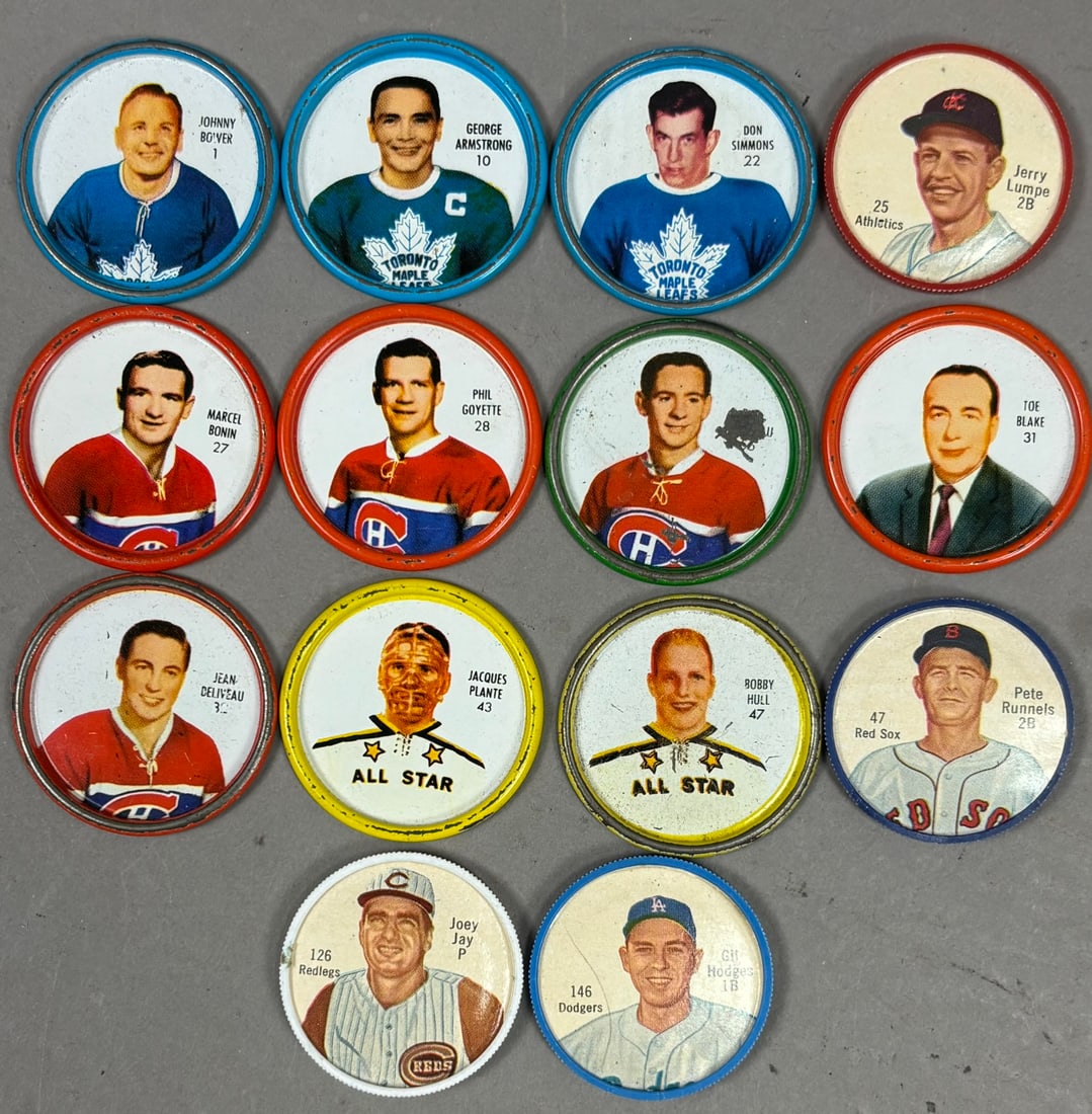 Lot 14 1962-63 Shirriff Hockey Coin BOBBY HULL: PLEASE SEE ALL PHOTOS AND USE THEM AS A BETTER IDEA ON DESCRIPTION! ASK ANY QUESTIONS! PLEASE NOTE WE OFFER IN HOUSE SHIPPING & HAVE BIDDING AVAILABLE ON OUR OWN WEBSITE! If you win on LIVE