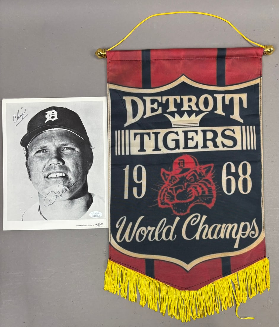 Bill Freehan Auto 8x10 Tigers World Series Banner: JSA CERT IS CG70425 - PLEASE SEE ALL PHOTOS AND USE THEM AS A BETTER IDEA ON DESCRIPTION! ASK ANY QUESTIONS! PLEASE NOTE WE OFFER IN HOUSE SHIPPING & HAVE BIDDING AVAILABLE ON OUR OWN WEBSITE! If you 