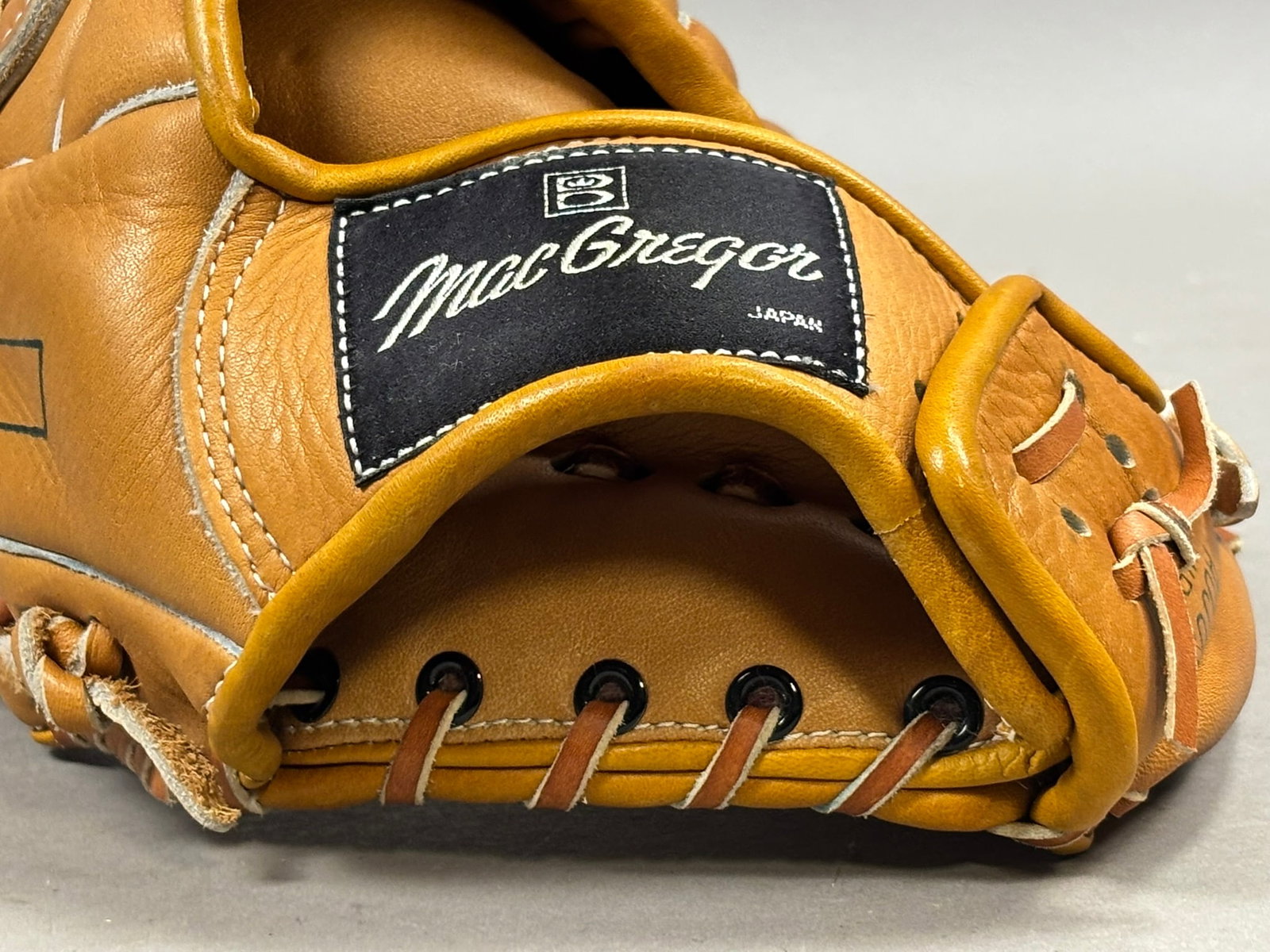 MINT Frank Robinson MacGregor LHT GFR Model Mitt - 10