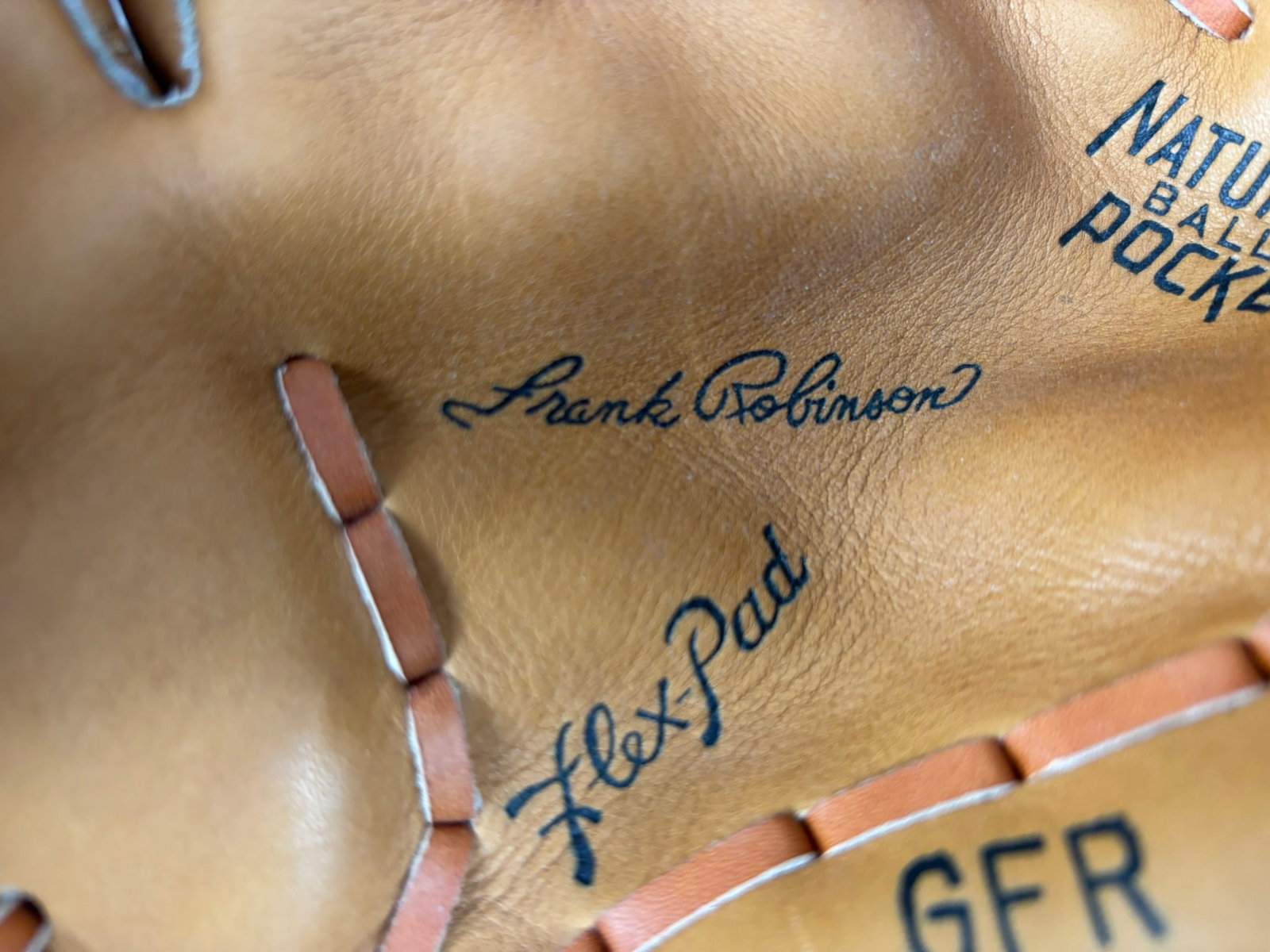 MINT Frank Robinson MacGregor LHT GFR Model Mitt - 6