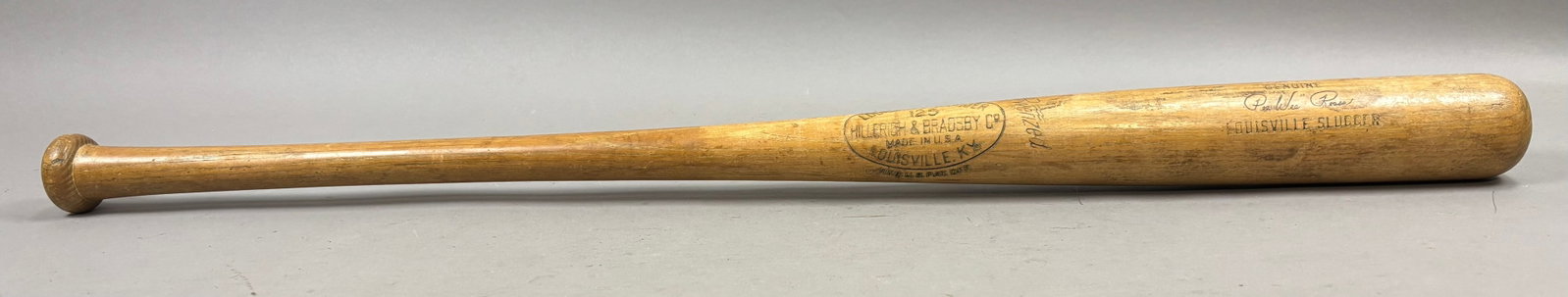 Pee Wee Reese S100 125 PRO MODEL Baseball Bat: Great original pro model S100 bat that shows excellent game use - THIS COULD HAVE BEEN A TEAM INDEX bat and is not specifically being attributed to REESE personally. 34.5" in length x 31.9 ounces.