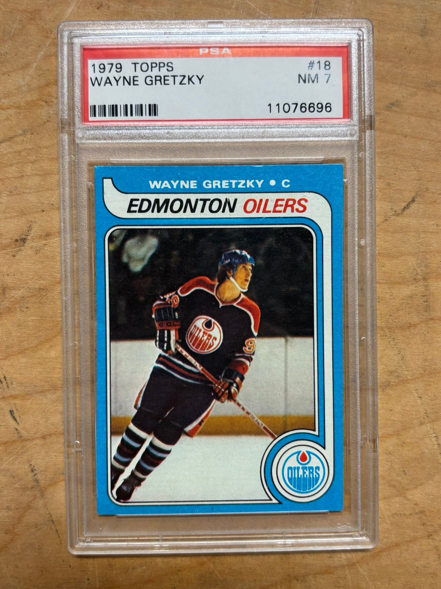 Wayne Gretzky 1979 Topps #18 PSA NM 7 Hockey Card: Great original PSA 7 NM. Cert number 11076696