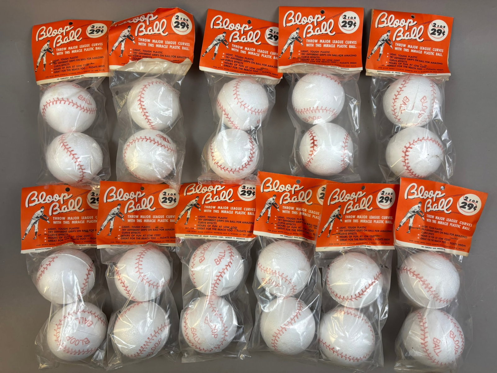 Lot 11 Original BLOOP BALL Styrofoam 50s Baseball: PLEASE SEE ALL PHOTOS AND USE THEM AS A BETTER IDEA ON DESCRIPTION! ASK ANY QUESTIONS! PLEASE NOTE WE OFFER IN HOUSE SHIPPING & HAVE BIDDING AVAILABLE ON OUR OWN WEBSITE! If you win on LIVE AUCTIONEER