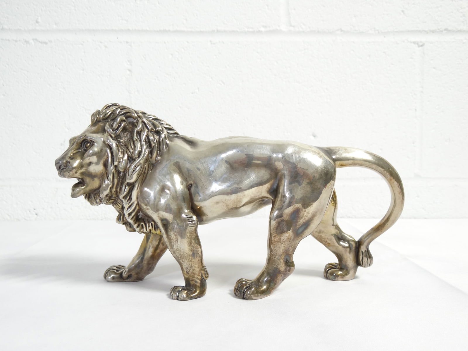 Vintage Lion Statue, 925 Sterling silver, Signed (1 of 8)