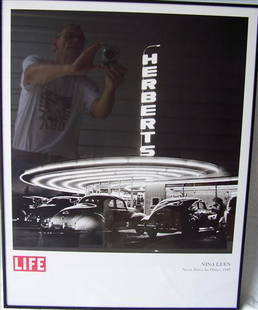 Liife - Nina Leen: Liife - Nina Leen - Neon Drive - In Diner 1945 22" X 28"