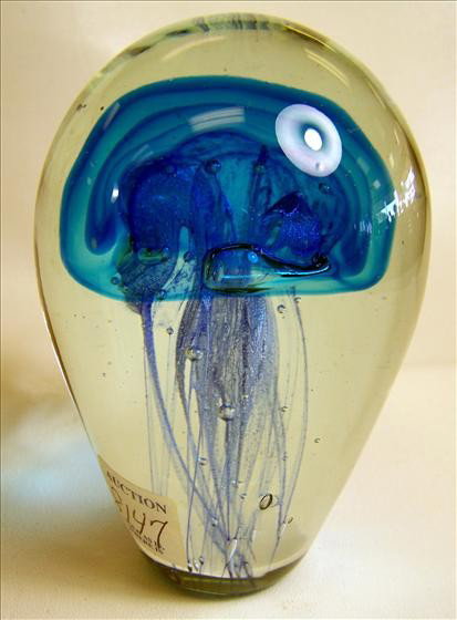 Murano Glass - paperweight: Murano Glass - paperweight - jelly fish design in blue - 5 1/2" tall